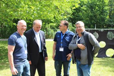 Bundestagskandidat Eckhard Gnodtke mit Stadträten der Stadt Stendal