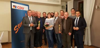 Der neue Vorstand mit dem Kreisvorsitzenden Chris Schulenburg